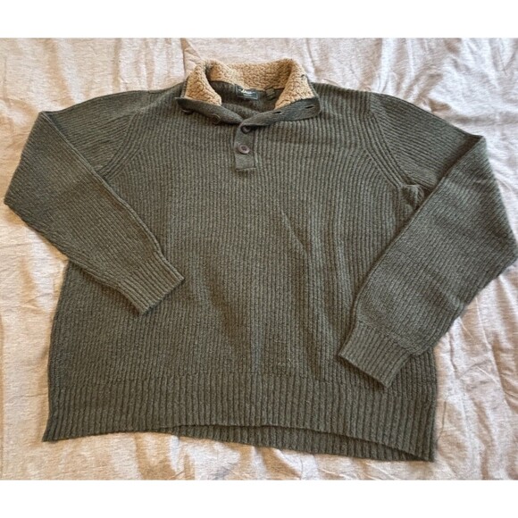 G.H. Bass & Co. Other - G.H. Bass & Co Pullover Sweater Mens Medium Green 1/4 Button Mock Neck Fur Trim